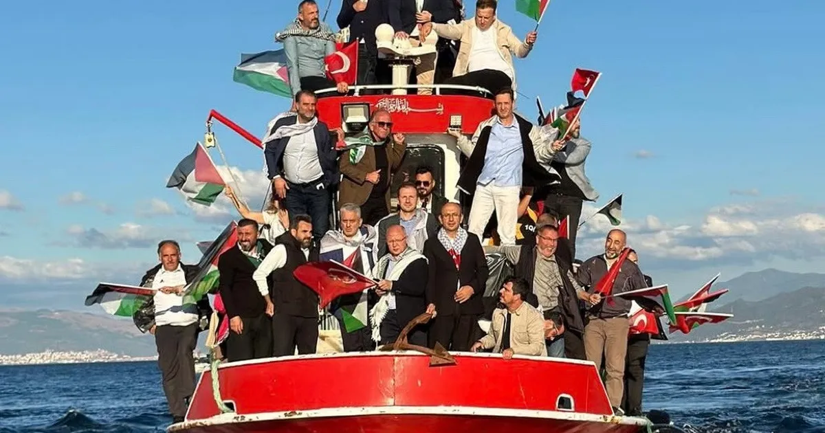 bursa mudanya sahilinden sumud filosuna destek v6rU32f4