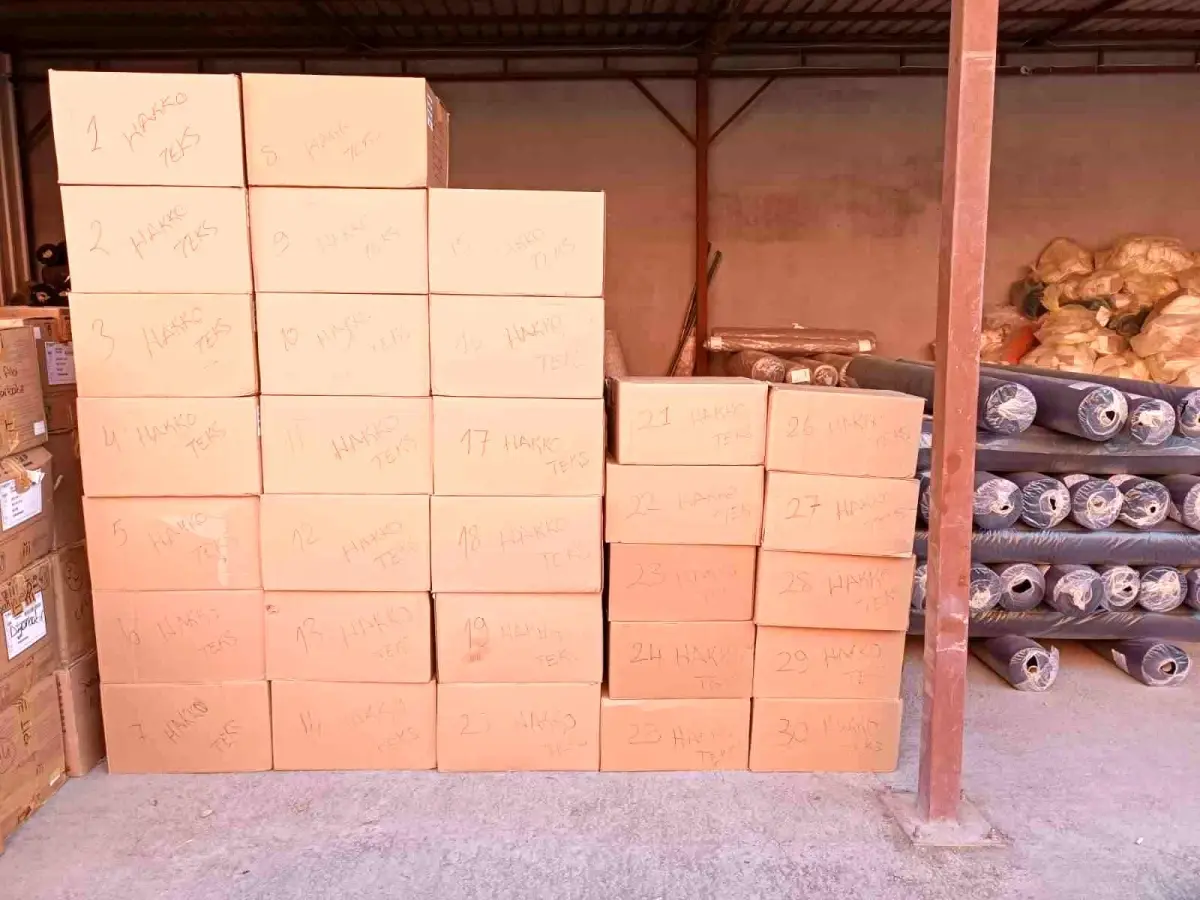 diyarbakirda hayirseverlerden ogrencilere 300 cift ayakkabi 2QZObfRM.jpg