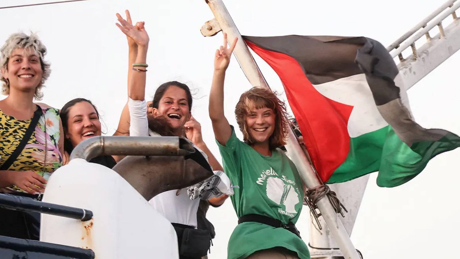 kuresel sumud filosunda bulunan gazeteci celik gretaya israil bayragini opturduler naziler ne yaptiysa aynisini yaptilar hlD3ERSz