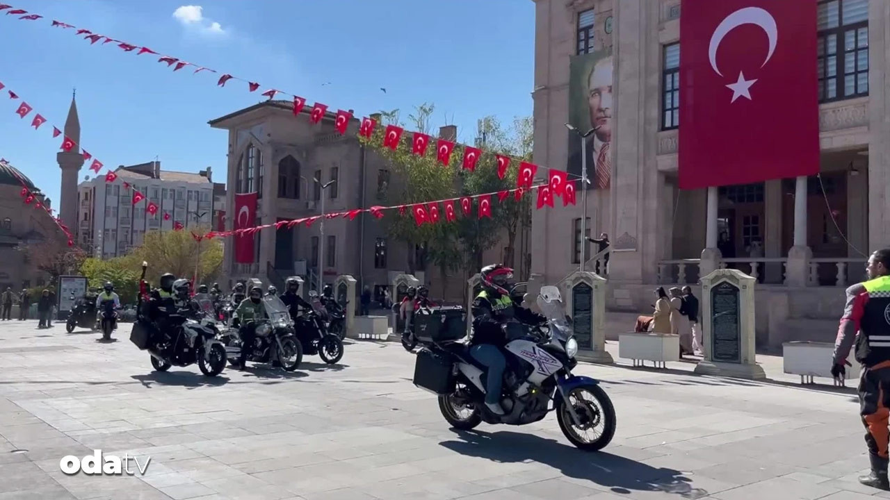 kutahyada motosiklet gruplari cumhuriyet korteji duzenlendi A9hae8FX.jpg
