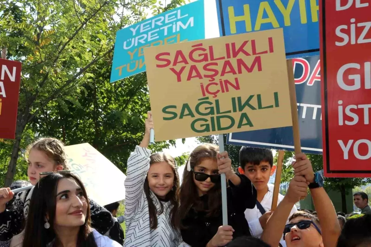 niluferde saglikli gida senligi duzenlendi aBtmaVId.jpg