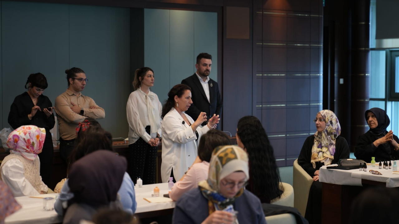 anadolu-koku-kulturu-paristen-sonra-kulliyede-pBdbsW21